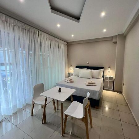 Atlantis Apartments Artemida  Dış mekan fotoğraf