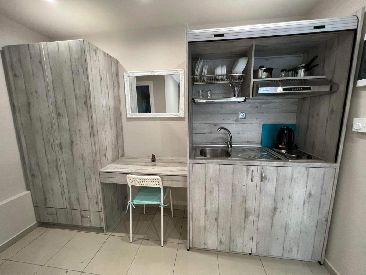 Atlantis Apartments Artemida  Dış mekan fotoğraf
