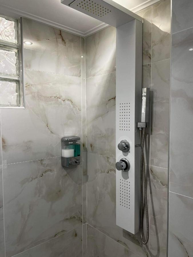 Atlantis Apartments Artemida  Dış mekan fotoğraf